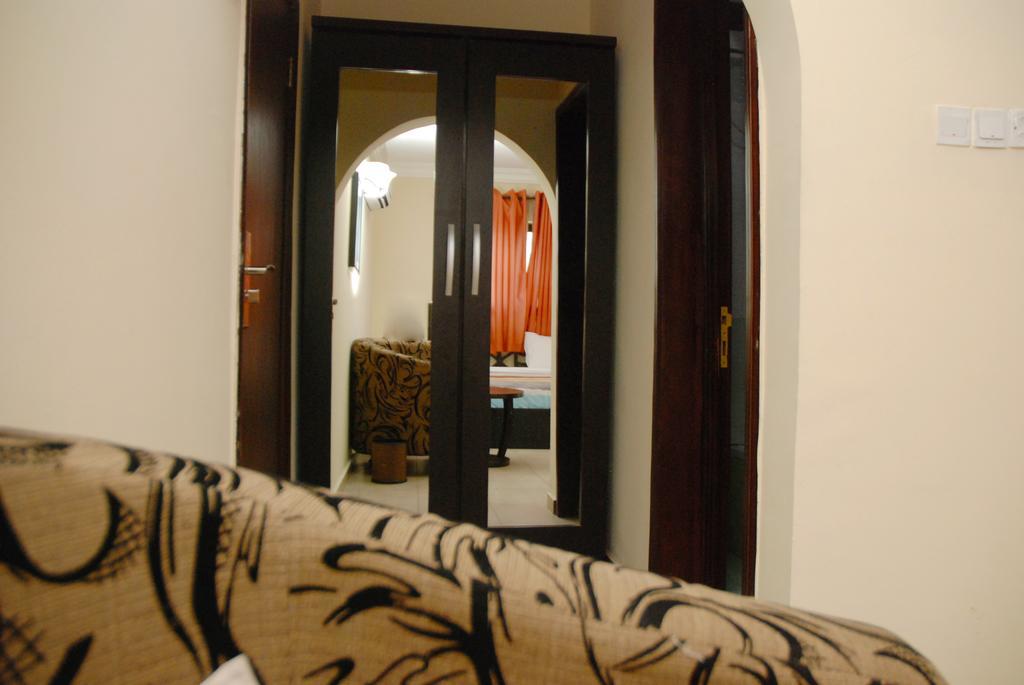 Knightsbridge Hotel Ikeja Dış mekan fotoğraf