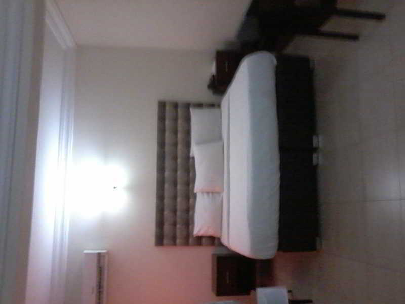Knightsbridge Hotel Ikeja Dış mekan fotoğraf